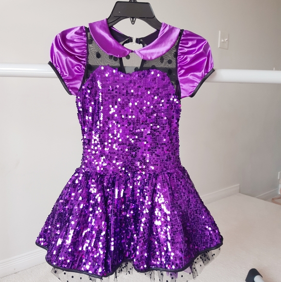 Dance Costume - Picture 2 of 8